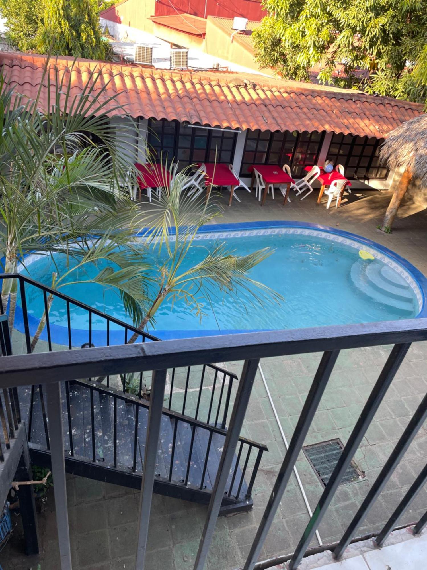 Managua Hotel Oasis エクステリア 写真